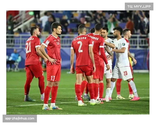 “足球高于政治”：伊朗女裁判玛西赫的执裁之路